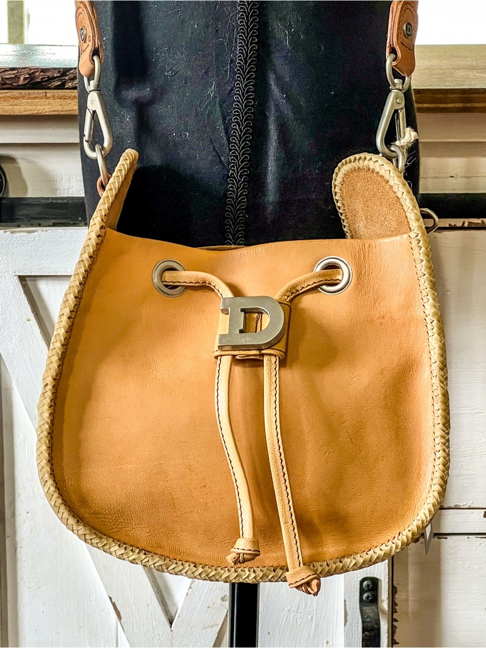 Double D Ranch Stirrup Crossbody with Dust Bag - Picture 9 of 16